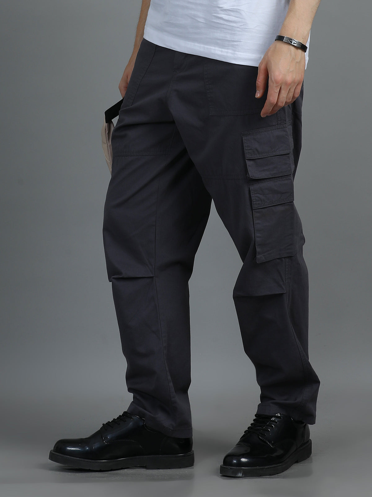 Men 2 Cotton Relaxed Fit Cargo Trousers, Charcoal Grey Brown